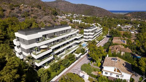 In the exclusive development of Los Monasterios you will find Monasterios Residences, a new build with luxury apartments with top quality finishes in a gated and protected residential complex with excellent common areas and a privileged location at t...