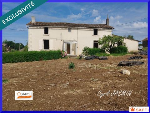 Découvrez cette charmante maison ancienne en pierre, édifiée sur une parcelle de 1959m², avec une extension en parpaing et plusieurs dépendances. Idéalement située dans la paisible commune de Verruyes, à seulement 4 minutes de Mazières-en-Gâtine et d...