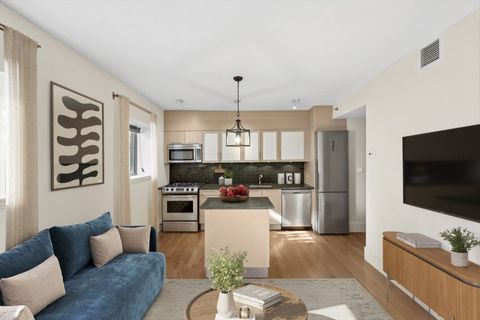 Spacious & Sunny One Bedroom Condo Penthouse in FiDI This spacious one-bedroom penthouse offers the perfect combination of comfort and convenience. The generous bedroom features a skylight , flooding the space with natural light, while high ceilings ...