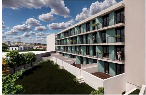 T2 with balcony of 9 m2 and parking space in the centre of Porto. Living room with kitchen equipped with Candy appliances or equivalent, suite and bedroom with built-in closets, a full bathroom, parking space and storage. The flat will be equipped wi...