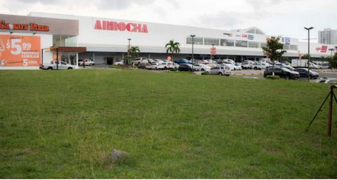 Excellent land for rent completely uniform in the area of the VILLA LUCREE SHOPPING CENTERxcelente land for completely uniform rent. It has 1297.60 square metersLocated in a very commercial area such as the VILLA LUCRE SHOPPING CENTER, with many othe...