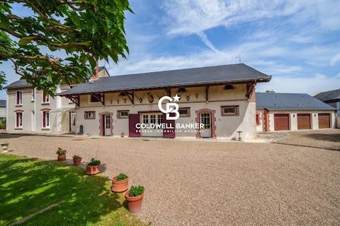 Exclusive to Coldwell Banker Turones Properties In a privileged environment, between the city center of the royal city of Amboise and the train station, with all amenities within walking distance, lies this superb mansion and its outbuildings. This p...