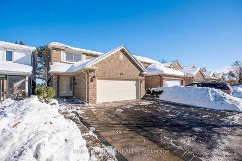 Welcome to this well maintained detach home in the high demand, Thornhill community! There are 7 reasons you will be falling in love and take it as your loving home for your families: (1) 4 +2 bedrooms and 4 Wash rooms, spacious, practical and functi...