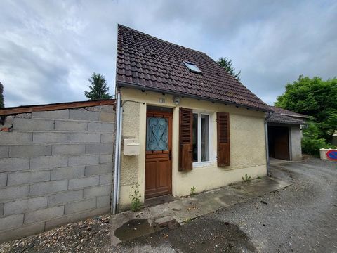 Maison 3 pièces de 50 m² avec terrain de 615 m² et dépendances