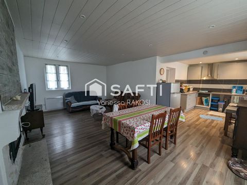 Maison de bourg rénovée, 3 chambres dont 1 RDC, à 12 minutes de Saint-Jean-d'Angély