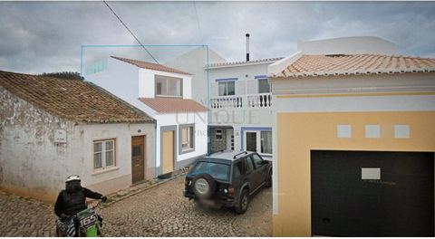 Located in Barão S. João village, west Algarve, this building plot is situated on a peaceful area close to shops and in short walking distance to Barão Forest. Approved project to build up a 2 storey 2 bedroom townhouse with inside living area of 72 ...