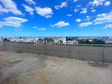 Luxurious one bedroom plus one apartment in the new Fortaleza Residence development, in Cabanas de Tavira! Fortaleza Residence is the new development in Cabanas de Tavira and is a dream come true for anyone looking for a unique and privileged lifesty...