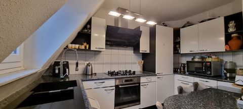 In ZIMMERSHEIM, In a small building of 6 apartments, come and discover this 3-room apartment 68m2 floor, in duplex, on the 2nd and last floor: Fitted kitchen open to cosy living room, 2 bedrooms, 1 of which has dressing area, bathroom equipped with s...