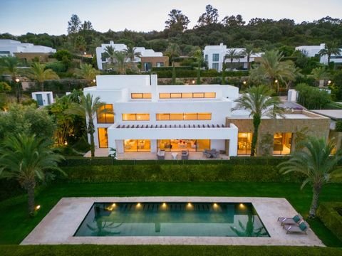 Nestled in the exclusive Green 10 are within the prestigious Finca Cortesin Resort, this magnificent villa showcases captivating architecture that offers a contemporary twist on golfside living. As you arrive, a private driveway welcomes you, providi...