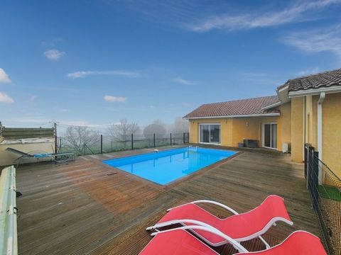 Dpt Landes (40), à vendre SAINT-LOUBOUER maison T7 175 m² - Terrain de 1 810,00 m²