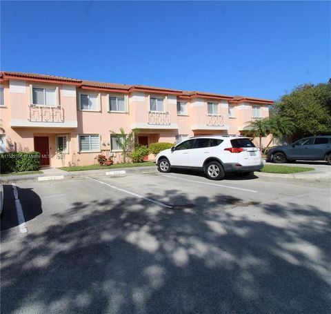 Buy this home with 3.5% down!!!!! Bright 3 Bedroom 2.5 Bath townhome in Chapel Trail. gated entry community close to shopping centers, restaurants, and schools. The first floor consists of a living/dining room, a Florida room, a kitchen, and a 1/2 ba...