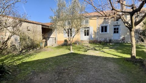 This magnificent Charentaise house, completely renovated, is ideally located on the edge of the Marais Poitevin Natural Park. Only 10 minutes from the TGV at SURGERES, 20 minutes from Niort, La Rochelle and 30 minutes from the sea, the island of Ile ...