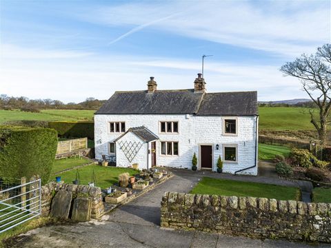 A traditional period farmhouse, Grade II Listed and believed to date back to the 17th Century with a long-standing extension added in around 1800. If you’re looking for quaint and characterful then Nook House offers beamed ceilings and stone mullion ...