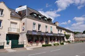 FOR SALE, a beautiful building without any work, IN MAYENNE, formerly a hotel. It has 34 rooms, all with a bathroom and toilet. The building has 4 floors and an elevator that can accommodate wheelchair users. The rooms can be rented in studios. Most ...