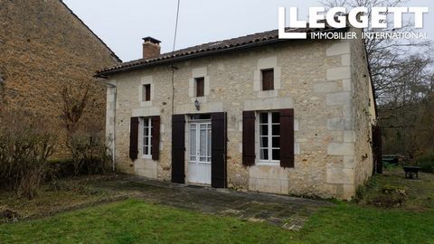 A25575BBE17 - Pretty 1 bedroomed stone house with planted garden close to shops but in the countryside. Information about risks to which this property is exposed is available on the Géorisques website : https:// ...