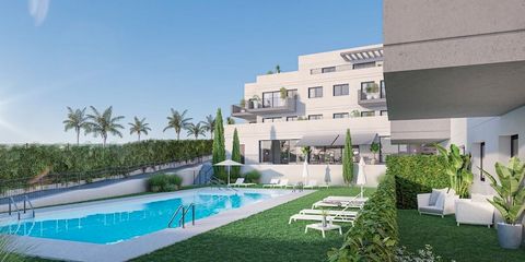 Flat for sale in Caleta de Velez, Velez Malaga. Next to the golf course. Two bedrooms and two bathrooms on first floor with large terraces. Parking space and storage room included in the price. Complex with swimming pool, gymnasium and gourmet lounge...