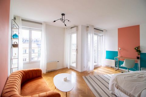 Co-living : chambre spacieuse de 23 m² avec balcon privé