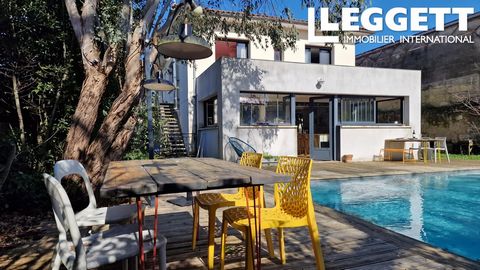 A27375SLI33 - A perfect family home, 900m from Tram B in Talence. Bright and tastefully renovated, this detached 5 bedroom property sits on a sizeable 770m² plot together with a Tiny House, swimming pool, garage and car parking. Information about ris...