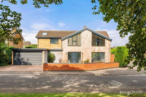A property within walking distance of Stamford centre has undergone a total transformation from it’s original size and layout by being extended, gutted, rewired, new plumbing and underfloor heating both downstairs and upstairs installed. A handsome w...