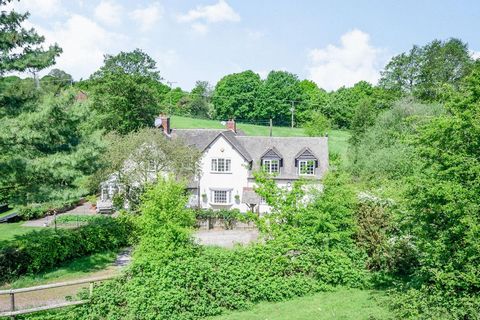 Situated on the outskirts of Mancetter and is a once-in-a-lifetime opportunity purchase of this unique equestrian property. Situated on approximately 11-12 acres with a substantial five bedroom detached family home offering you a unique lifestyle, pr...