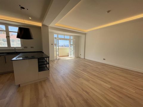 Located in Ragged Staff Wharf. Chestertons is delighted to present this exceptional opportunity in the prestigious development of Queensway Quay, Gibraltar. This stunning duplex 3-bedroom apartment on the top floor. Boasting an enviable location with...