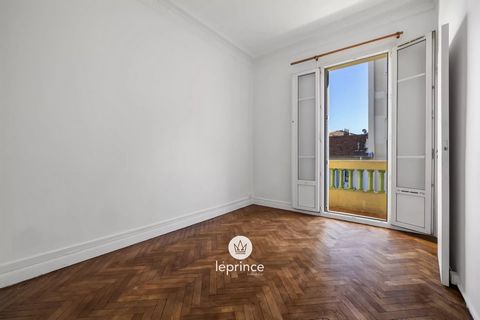 Nice Faculty of Letters - On the second floor of a small bourgeois building on Boulevard de Magnan, a 2-room, 28m2 (301 sq ft) apartment boasting a large south-facing balcony. The apartment features an entrance hall, a separate kitchen, and a living ...