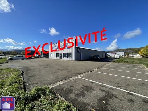 OCCITANIE ARIEGE PYRENEES: BUSINESS PREMISES For sale in the Pays d'Olmes, business premises with an area of approximately 500 m² located in ZA on a 2700 m² tarmacked plot with parking. Easy access close to a frequent axis. Rare product in exceptiona...