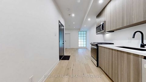 Welcome to the beautiful Trinity Bellwoods Apartments. This brand new, open concept, 1-bedroom apartment at 861 Dundas Street West is fresh on the market. Experience all the amenities, from the state of the art smartphone-enabled entrance security sy...