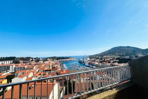 PORT-VENDRES, natuurlijke diepwaterhaven, een essentiële tussenstop sinds de oudheid. In deze baai, omringd door bergen, is alles een excuus om de geschiedenis te verkennen. Van de vestingwerken van Vauban tot het Obeliskplein gewijd aan Lodewijk XVI...