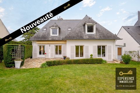 BRETAGNE - CÔTES D'ARMOR - SAINT-BRIEUC Ihre lokale Agentur EXPERIENCE IMMOBILIER freut sich, Ihnen exklusiv diese neue Immobilie in Saint-Brieuc vorstellen zu dürfen. In ruhiger Umgebung im begehrten Viertel Notre Dame gelegen, bietet dieses Haus ei...