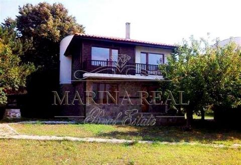 Zweistöckiges neues Haus in einem Komplex - KEINE Wartungsgebühr!! Zweistöckiges neues Haus im Dorf Goritsa, 20 km vom Ferienort Sonnenstrand und dem wunderschönen Strand entfernt. Das Haus befindet sich in einem kleinen Komplex - eingezäunt, mit ein...