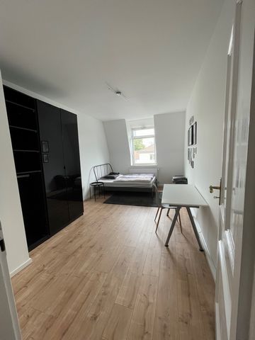 Description For rent is a furnished room in a co-living flat for temporary living. The flat has only two rooms and both are separated by a long corridor (19 square meter rooms. Only the kitchen and the bathroom are shared. The flat is a renovated old...