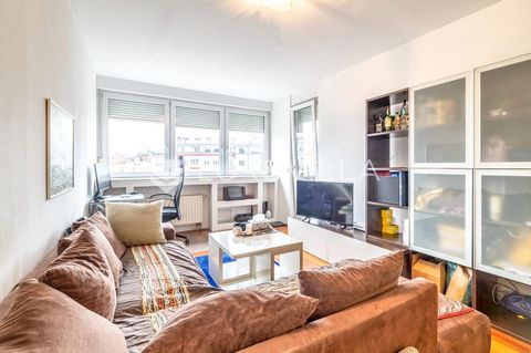 Zagreb, Stenjevac, two-room apartment of 50 m2 on the fourth floor of a residential building from 2006.The apartment consists of an entrance hall, a living room with a dining room, a kitchen, a bathroom with a toilet, a bedroom and a spacious terrace...