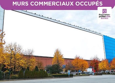 24 000 BERGERAC, je vous propose trois cellules à usage commercial, un panneau publicitaire et une réserve foncière de 4 000 m² disponibles sur la zone de La Cavaille, une zone de 43 hectares regroupant 125 entreprises, dont 75 % sont des commerces. ...