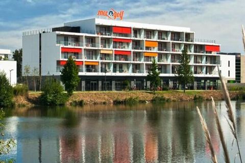 Das Appart’Hôtel Mer & Golf City Bordeaux Brügge*** liegt zwischen einem kleinen See und dem Bordeaux-See, in einer ruhigen Wohngegend, 800 m von der Straßenbahnlinie C entfernt, mit der Sie in wenigen Minuten das historische Zentrum von Bordeaux, di...