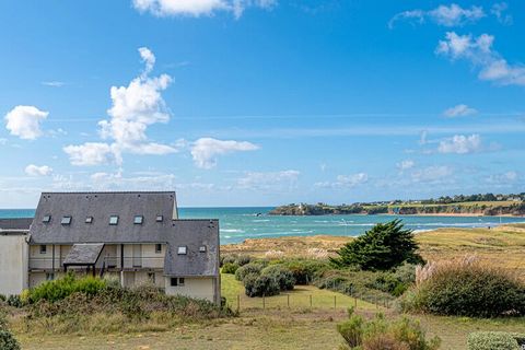 150 m von den Stränden entfernt empfängt Sie die Résidence Vacancéole Sud Océan im Herzen der Bretagne zwischen Meer und Land. Naturliebhaber werden begeistert sein, denn es liegt nur einen Steinwurf vom Meer entfernt und in der Nähe zahlreicher Entd...