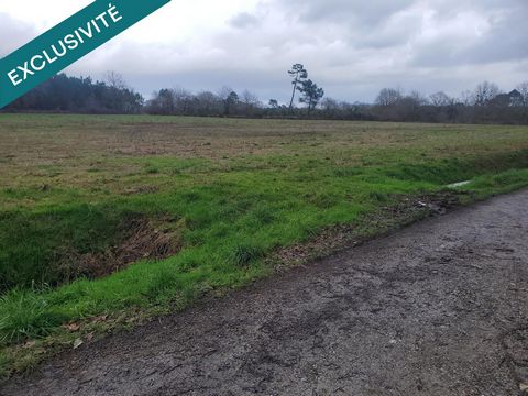 Situé sur la commune de Tartas (Est) ce terrain agricole plat bénéficie d'une belle superficie de plus de 22 000 m². Les informations sur les risques auxquels ce bien est exposé sont disponibles sur le site Géorisques : www.georisques.gouv.fr Prix de...