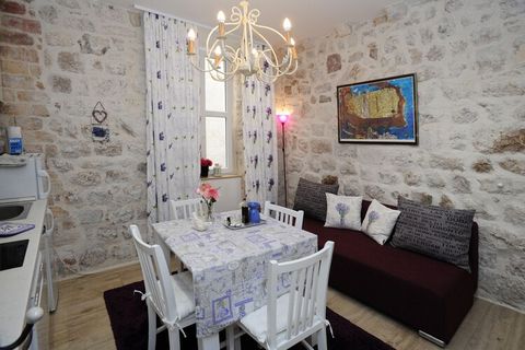 L & L Old Town Apartments are self catering accommodation situated in the heart of The Old Town, surrounded by City Walls. Property features two air conditioned accommodation units. Luggage storage is possible prior check in and after check out, so y...