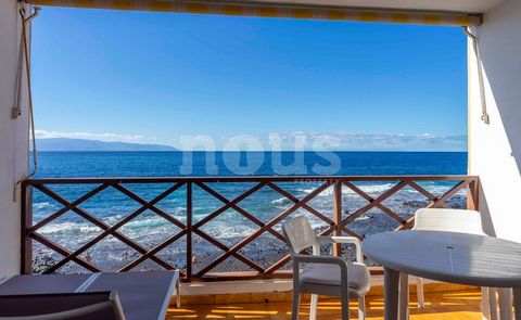 Referentie: 04272. Fantastisch appartement in Playa de la Arena, Santiago del Teide, met direct uitzicht op de zee. Het heeft 67 m² gedistribueerd in een slaapkamer, woonkamer, een badkamer en uitgerust keuken. Vanaf het balkon geniet je van een indr...