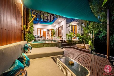 Tranquil Jungle Views and Riverside Villa : A Serene Investment Opportunity Price at USD 400,000 until 2050 Discover a slice of paradise in the heart of Umalas with this stunning leasehold villa, blending modern comfort with Bali’s serene natural bea...