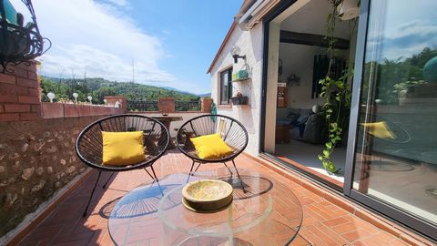 Magnifique Maison de village avec terrasses , jardinet, piscine et garage