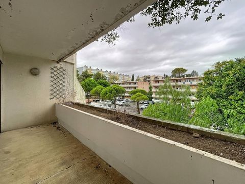 T2 de 48 m² en étage avec terrasse et parking