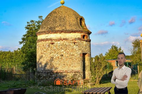 Maison de 200 m2 - 10 pièces - 6 Chambres - 15 000 m2 de Terrain