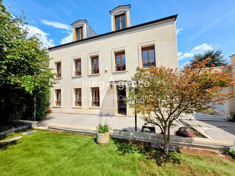 Maison de Maitre Rénovée 7 pièces 189m²-12mns RER A