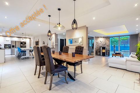 Maison Miserey, 162m², 4ch + 1, rénovée BBC, piscine