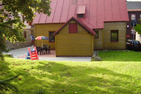This pet-friendly holiday home has 4- bedrooms and can accommodate up to 8 people. Located just across the German border in Abertamy Bohemian, it has a private garden and barbecue to have a relaxing time. A beautiful hiking trail is available in the ...
