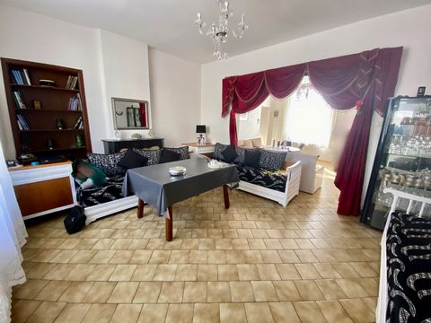 TIGRE IMMOBILIER MAUBEUGE Marion DIVRY ... offers: Semi-detached brick house comprising: On the ground floor: Living room / living room, kitchen, toilet, bathroom - Upstairs: Landing, 2 beautiful bedrooms - Above: Large converted attic (possibility 2...