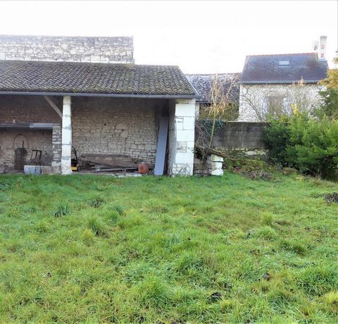 EXCLUSIVITY - 4-ROOM HOUSE WITH GARDEN For sale: in CHAMPIGNY SUR VEUDE (37120) come and discover this T4 house of 103 m2 and 390 m2 of land. This house has a garden. For more storage space, this unit also has an attic. Fees paid by the seller. ' Inf...