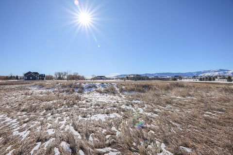 Country Living only minutes from city conveniences available. Build your dream home on this perfect site with gorgeous mountain views and a lovely neighborhood. All measurements are approximate