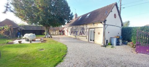Farmhouse comprising: living room, living room with fireplace, a fitted kitchen (piano, hood, dishwasher) a bedroom, Upstairs: bathroom and toilet, a landing leading to 2 bedrooms Granary Outbuildings A plot of 870m2